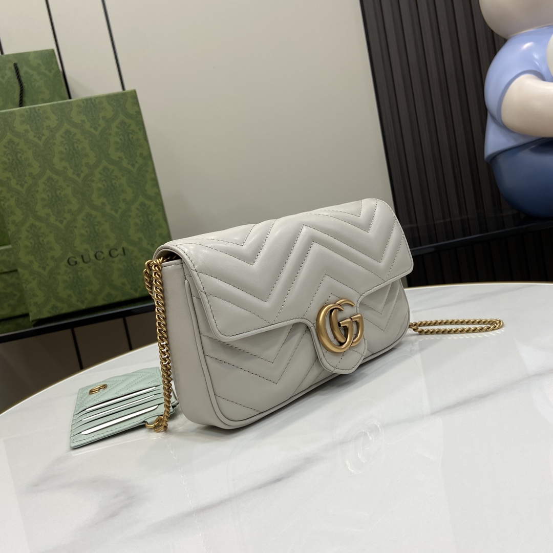 Gucci GG Marmont Mini Bag (21x 12x 5cm) - DesignerGu