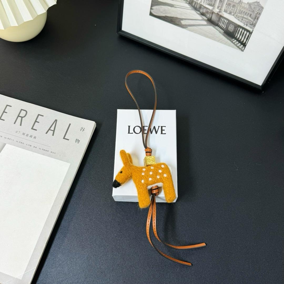 Loewe Deer Charm In Felt And Calfskin - DesignerGu