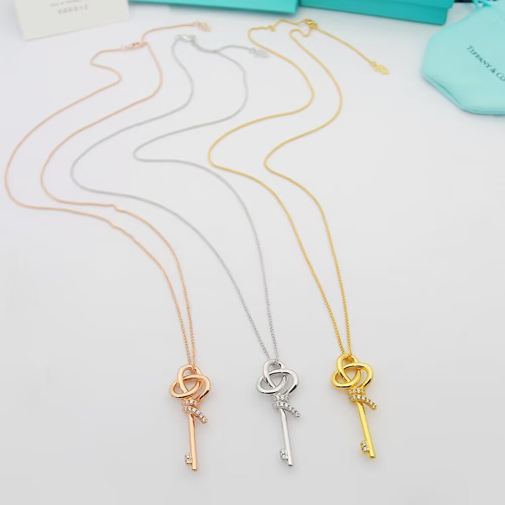 Tiffany&CO Woven Keys Small Pendant - DesignerGu