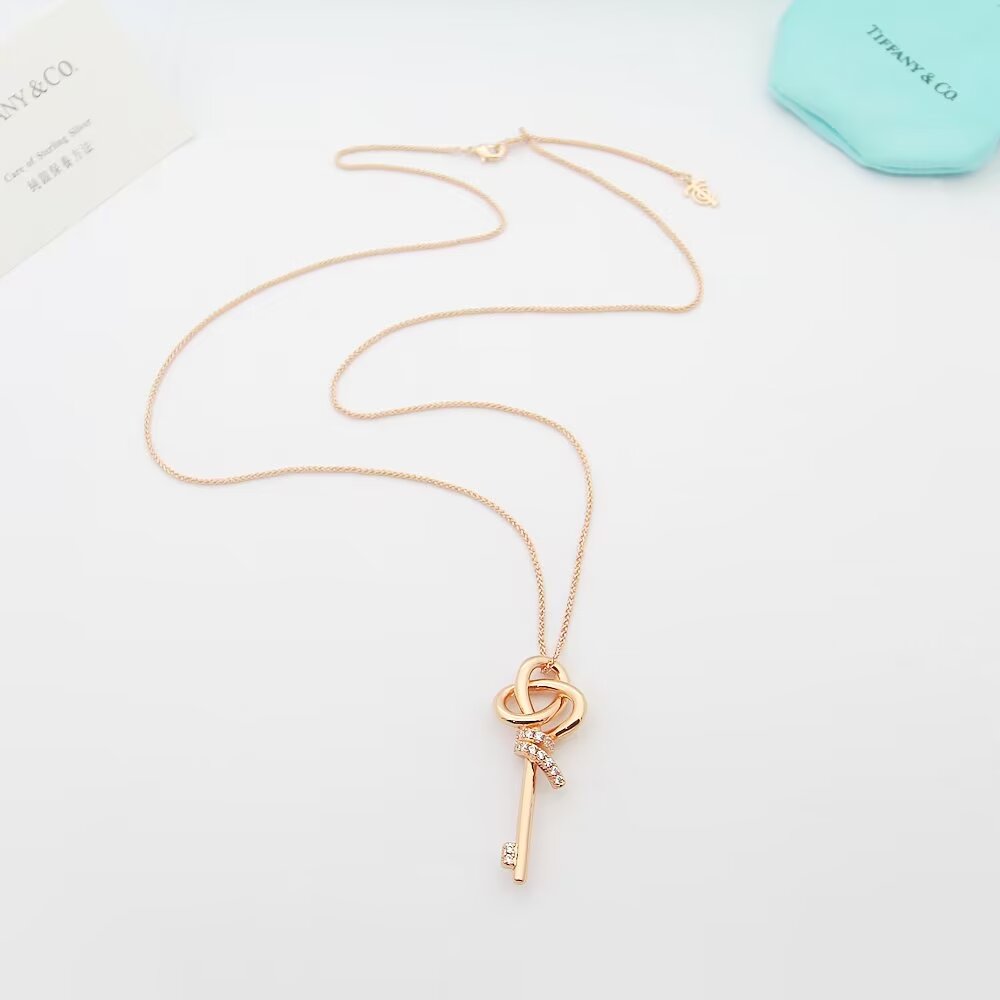 Tiffany&CO Woven Keys Small Pendant - DesignerGu