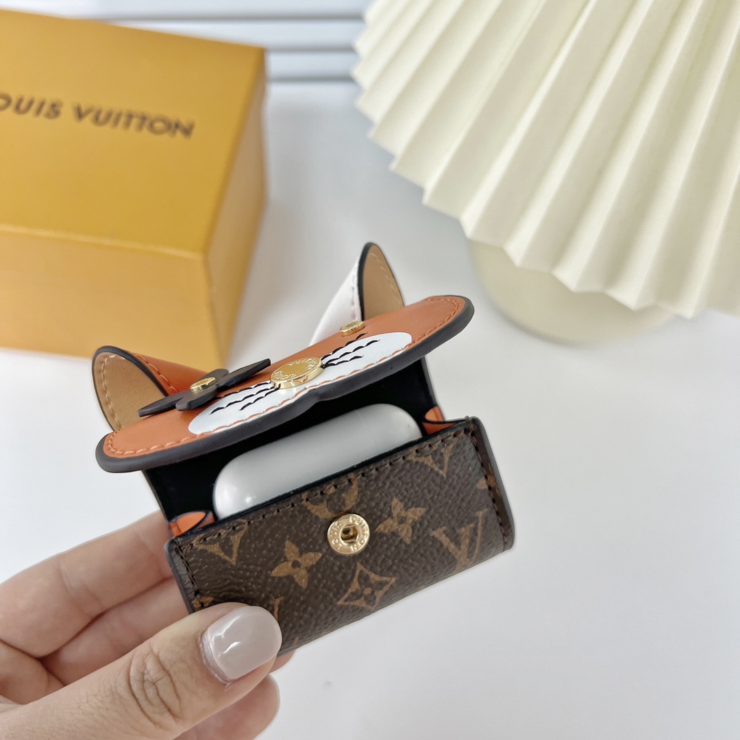 Louis Vuitton Cat Earpods Case   GI0862 - DesignerGu