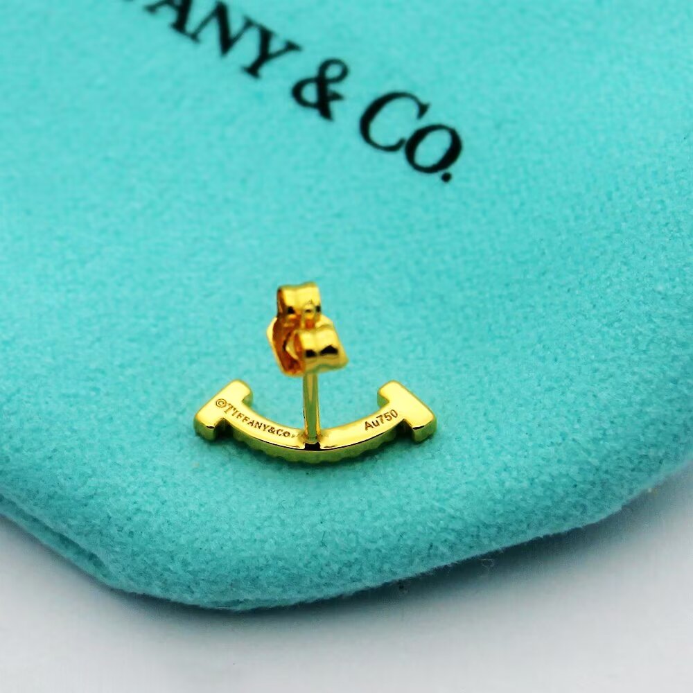 Tiffany & Co. Tiffany T Smile Earring - DesignerGu