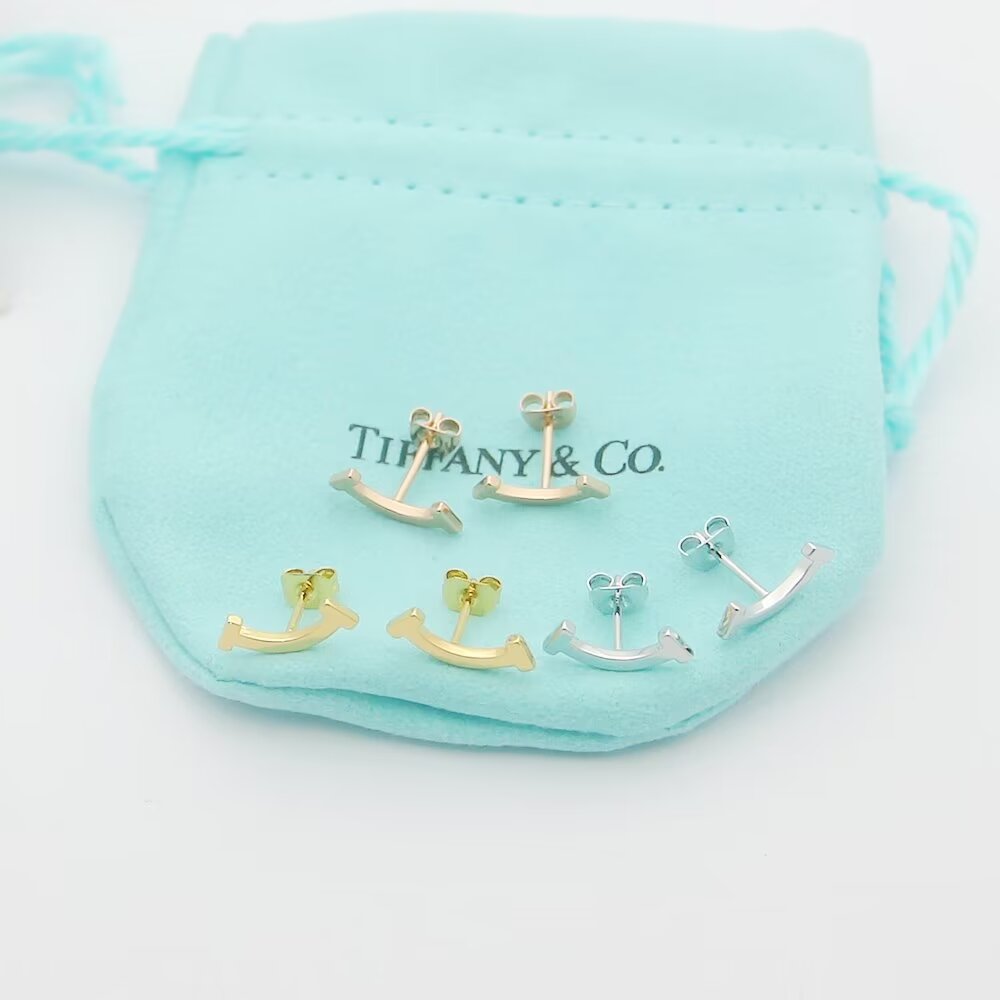 Tiffany & Co. Tiffany T Smile Earring - DesignerGu