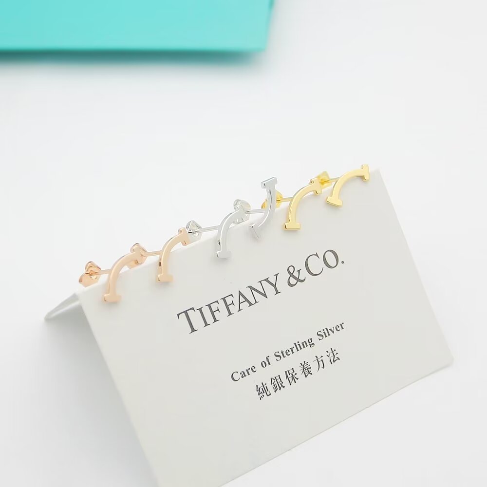 Tiffany & Co. Tiffany T Smile Earring - DesignerGu