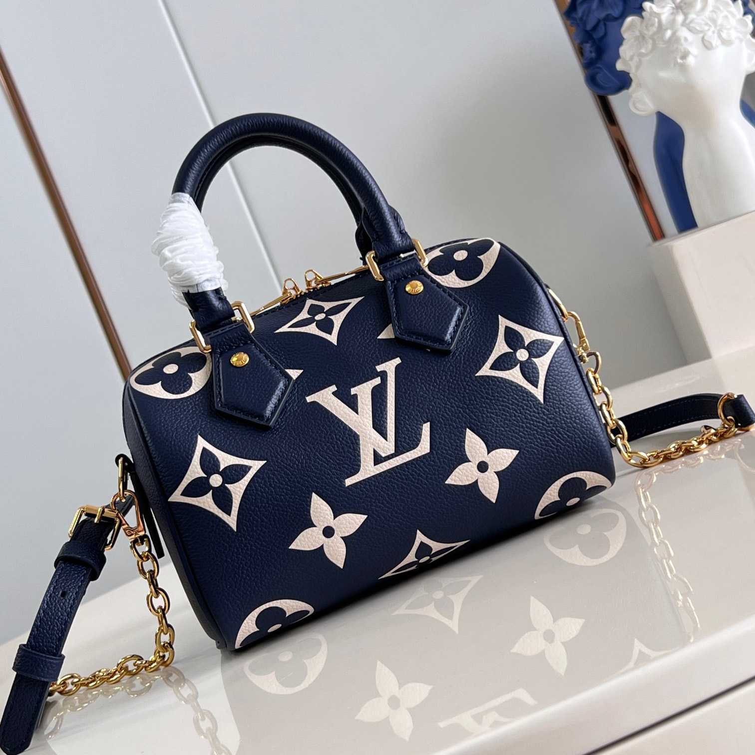 Louis Vuitton Speedy Bandouliere 20    M47048 - DesignerGu