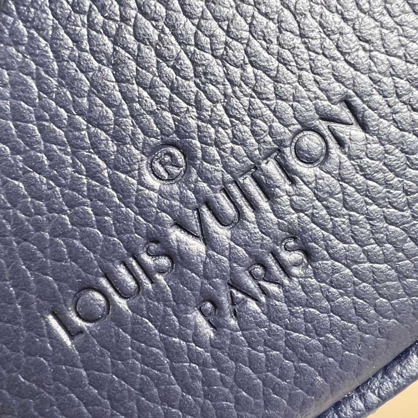 Louis Vuitton Speedy Bandouliere 20    M47048 - DesignerGu