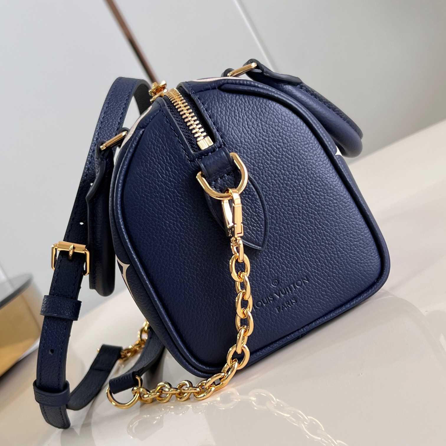 Louis Vuitton Speedy Bandouliere 20    M47048 - DesignerGu