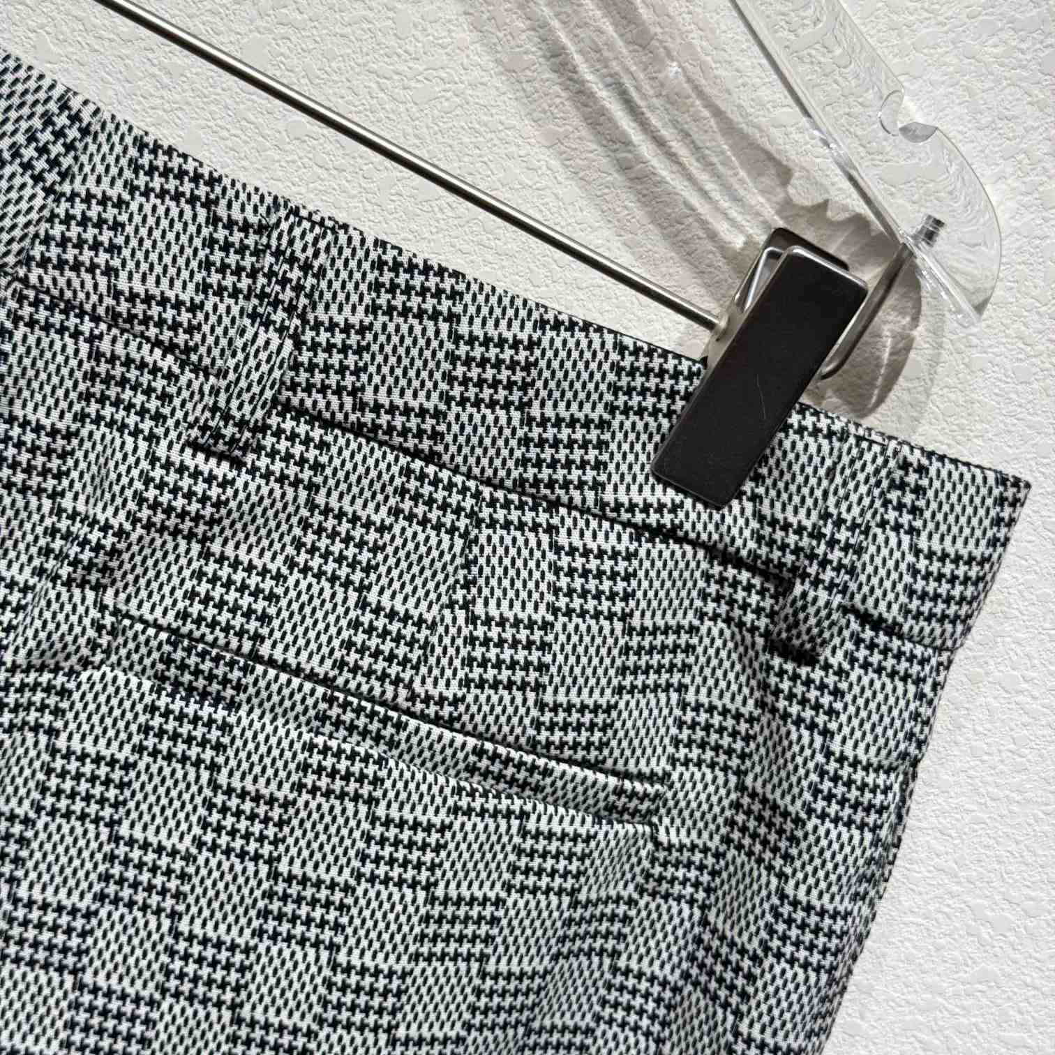 Louis Vuitton Damier Hounds Tooth Slim Wool Shorts     1AFIZC - DesignerGu