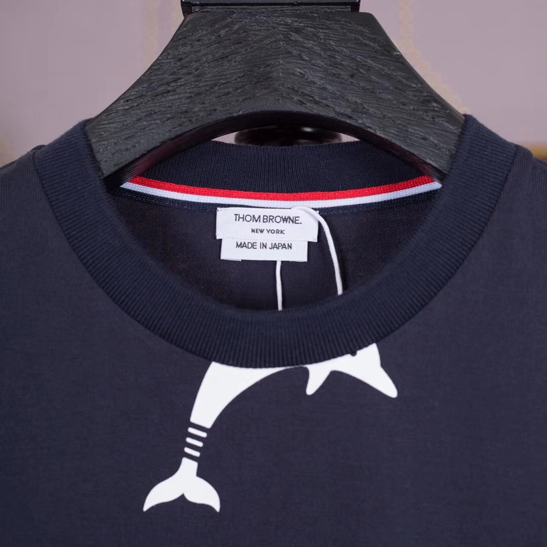 Thom Browne Dolphin Print T-shirt     1831 - DesignerGu