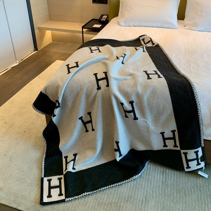 Hermes Blanket   163*137cm - DesignerGu