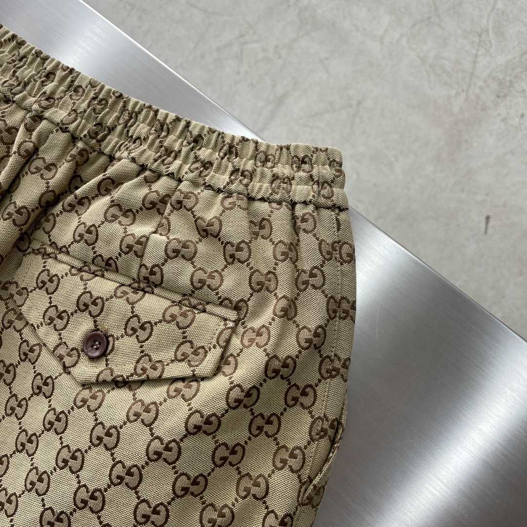 Gucci GG Supreme Pants - DesignerGu