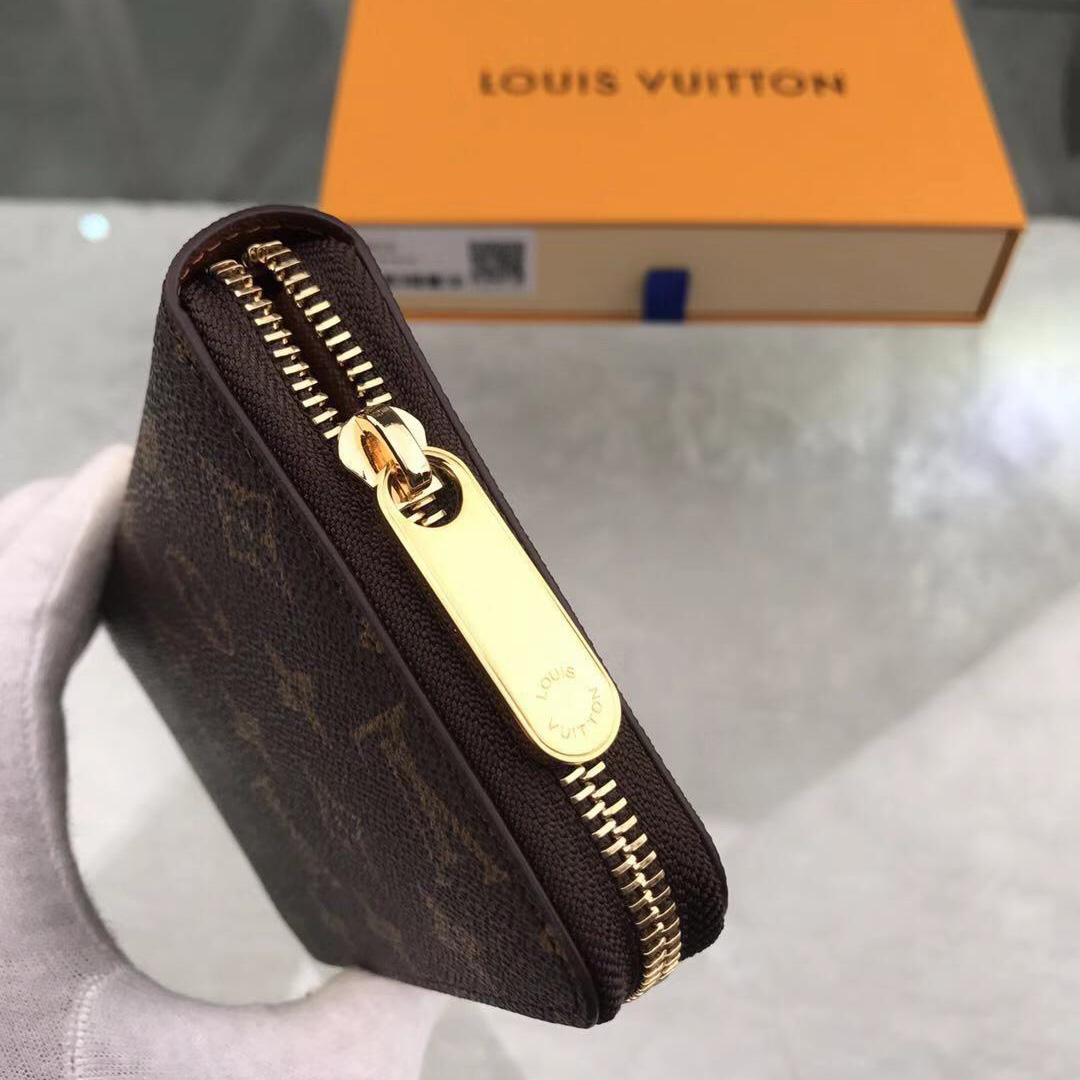 Louis Vuitton Zippy Wallet     M42616 - DesignerGu