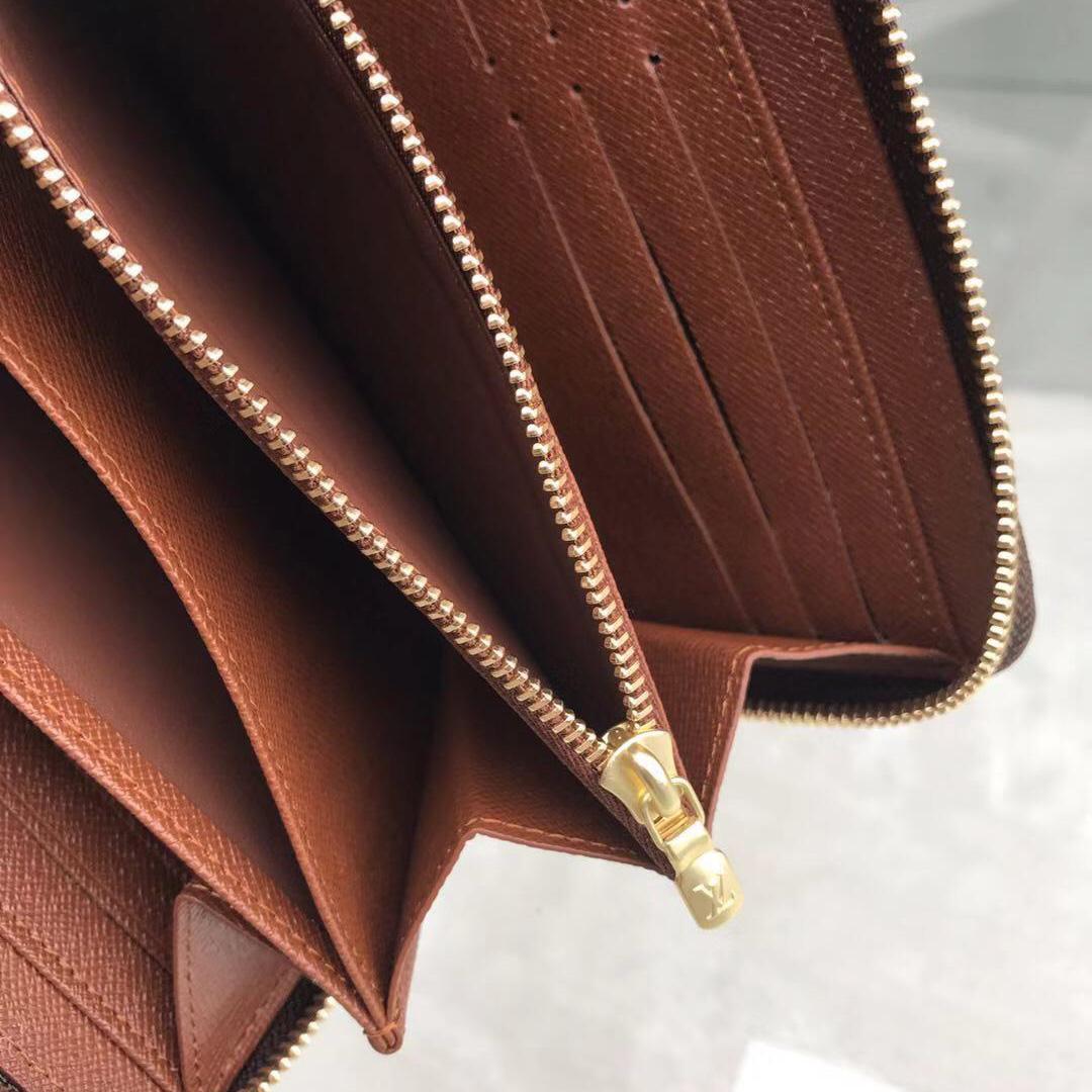 Louis Vuitton Zippy Wallet     M42616 - DesignerGu