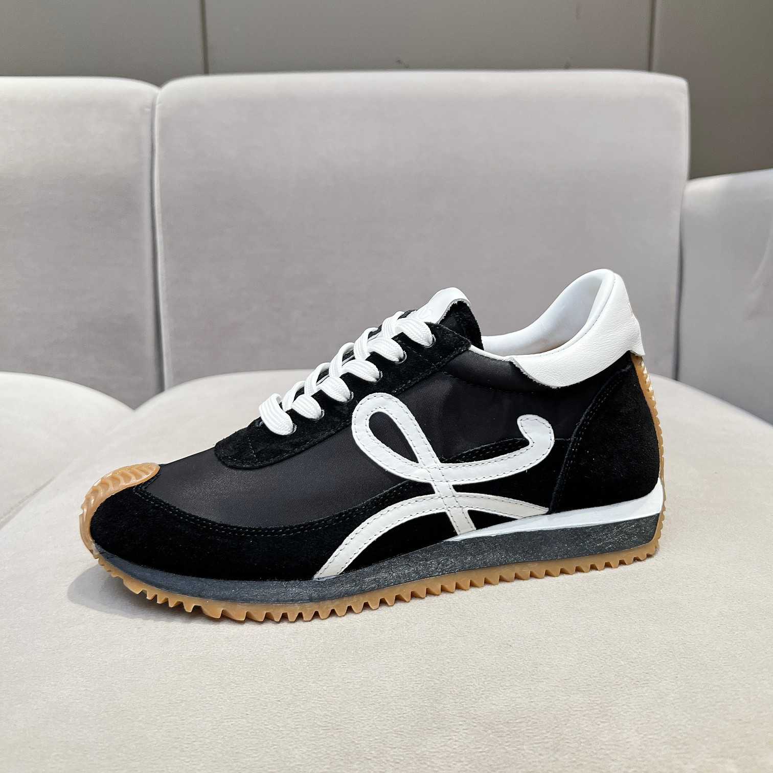 Loewe Flow Runner - DesignerGu