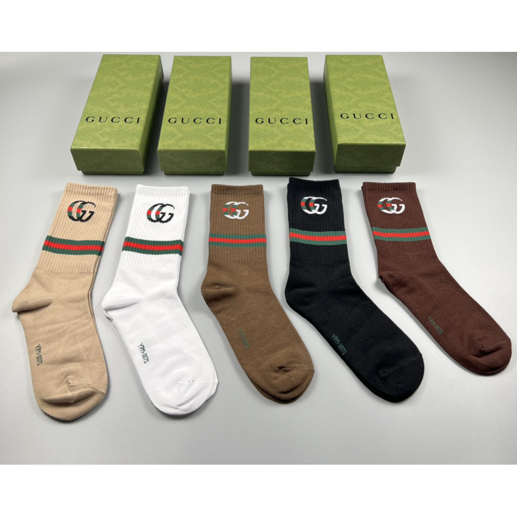 Gucci Socks/Box - DesignerGu