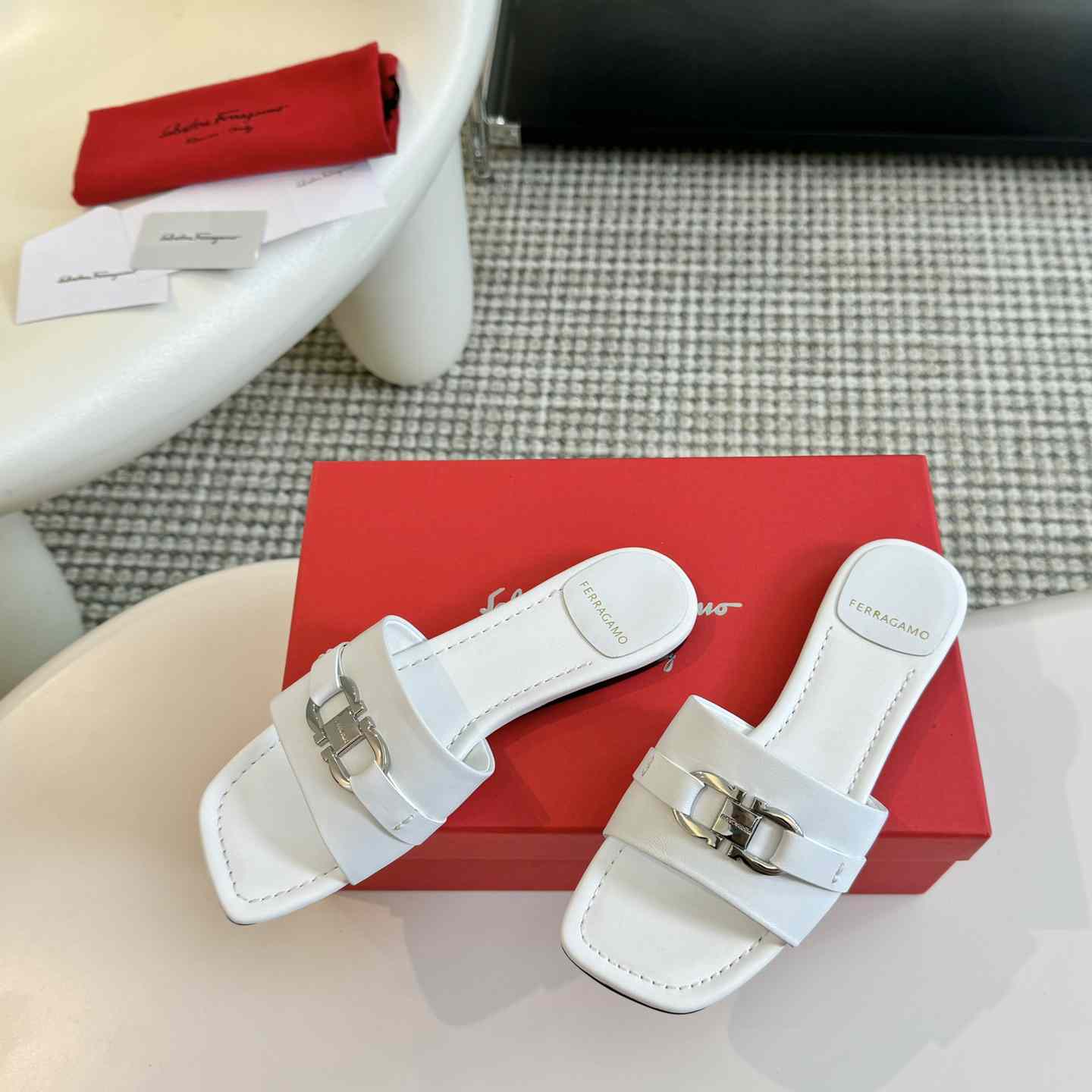 Ferragamo Women's White Flat Slide With Gancini Ornament - DesignerGu