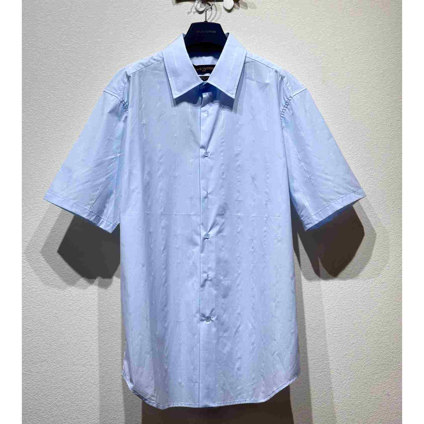 Louis Vuitton Short-Sleeved Shirt    - DesignerGu