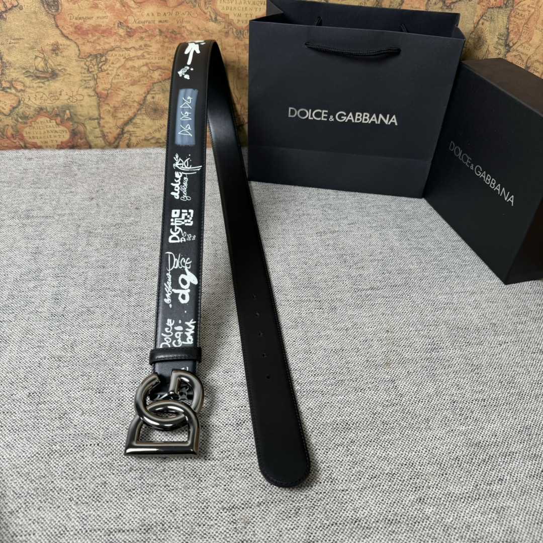 Dolce & Gabbana Graffiti-print Logo-buckle Belt - DesignerGu