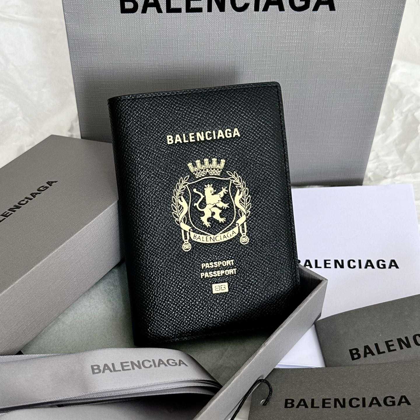 Balenciaga Passport Wallet  (14×10×1.5cm) - DesignerGu