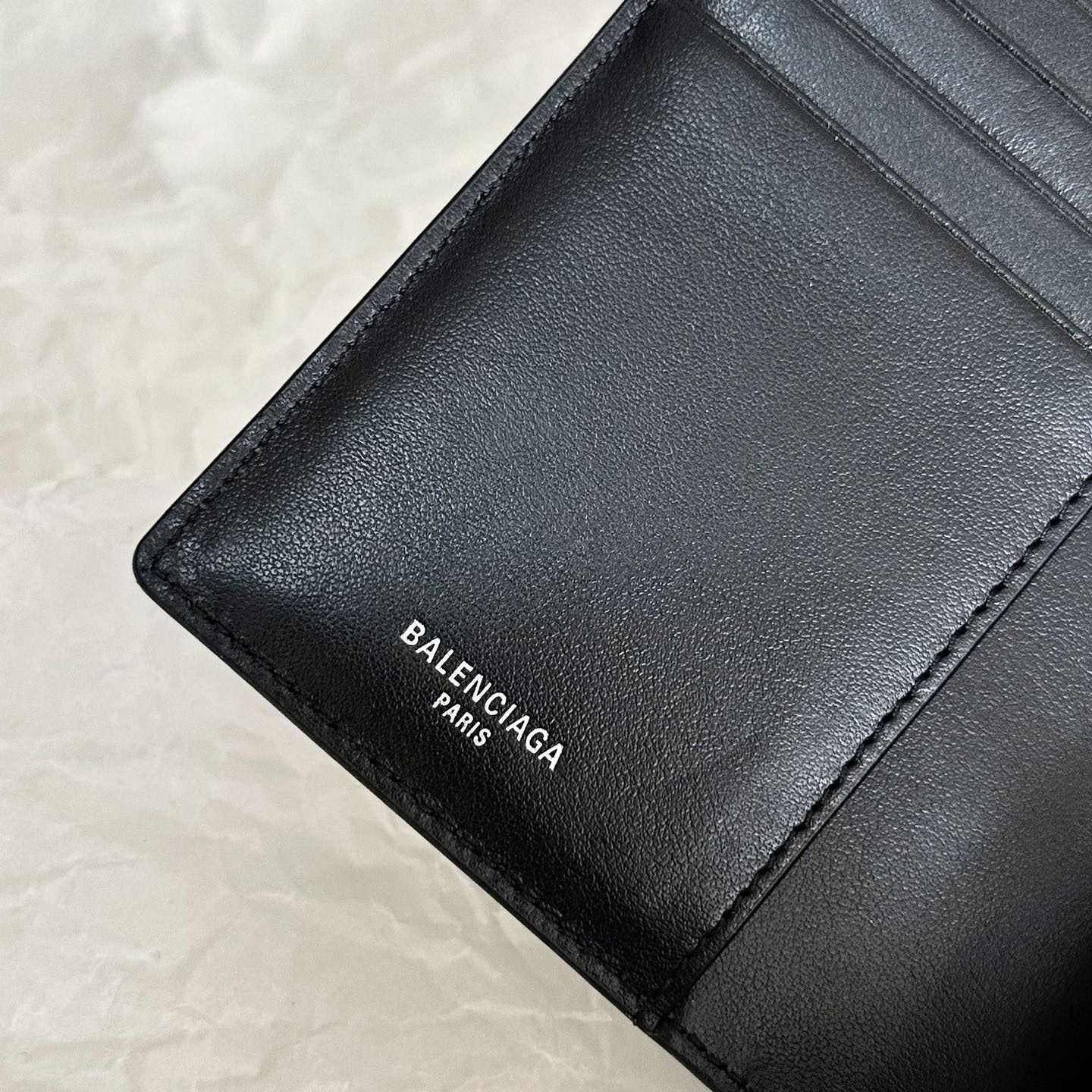 Balenciaga Passport Wallet  (14×10×1.5cm) - DesignerGu