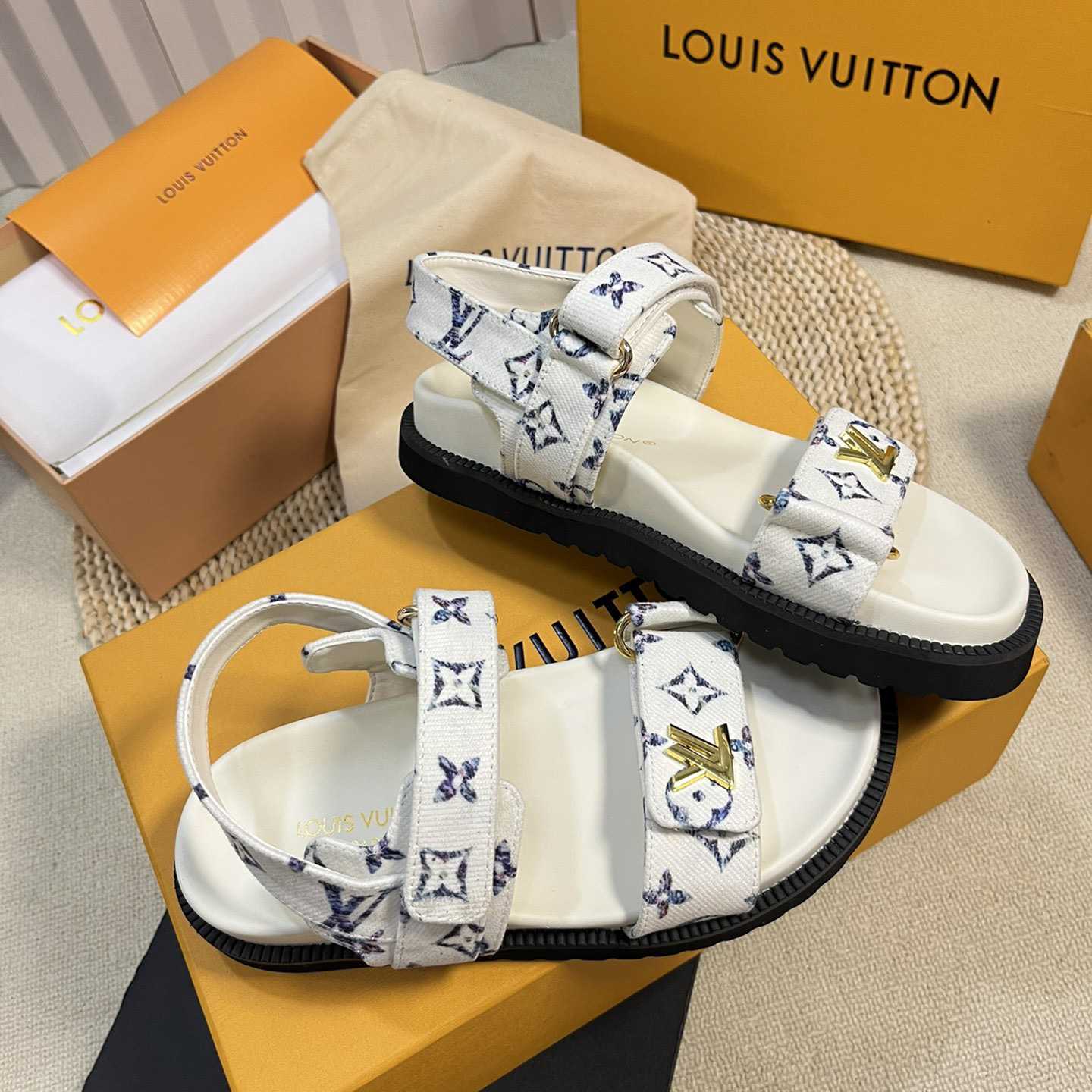 Louis Vuitton LV Sunset Comfort Flat Sandal    - DesignerGu