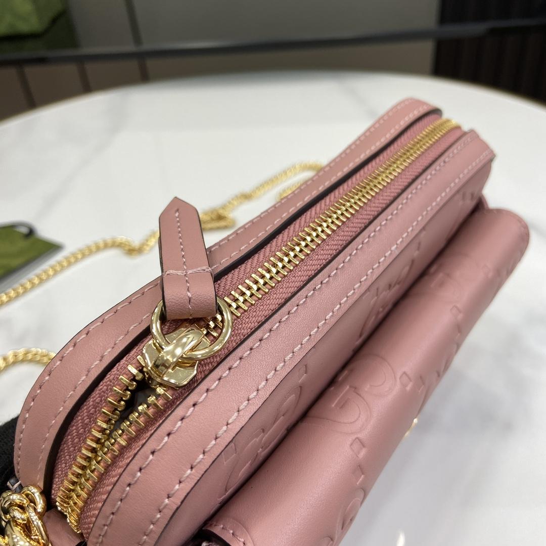 Gucci GG Super Mini Shoulder Bag - DesignerGu