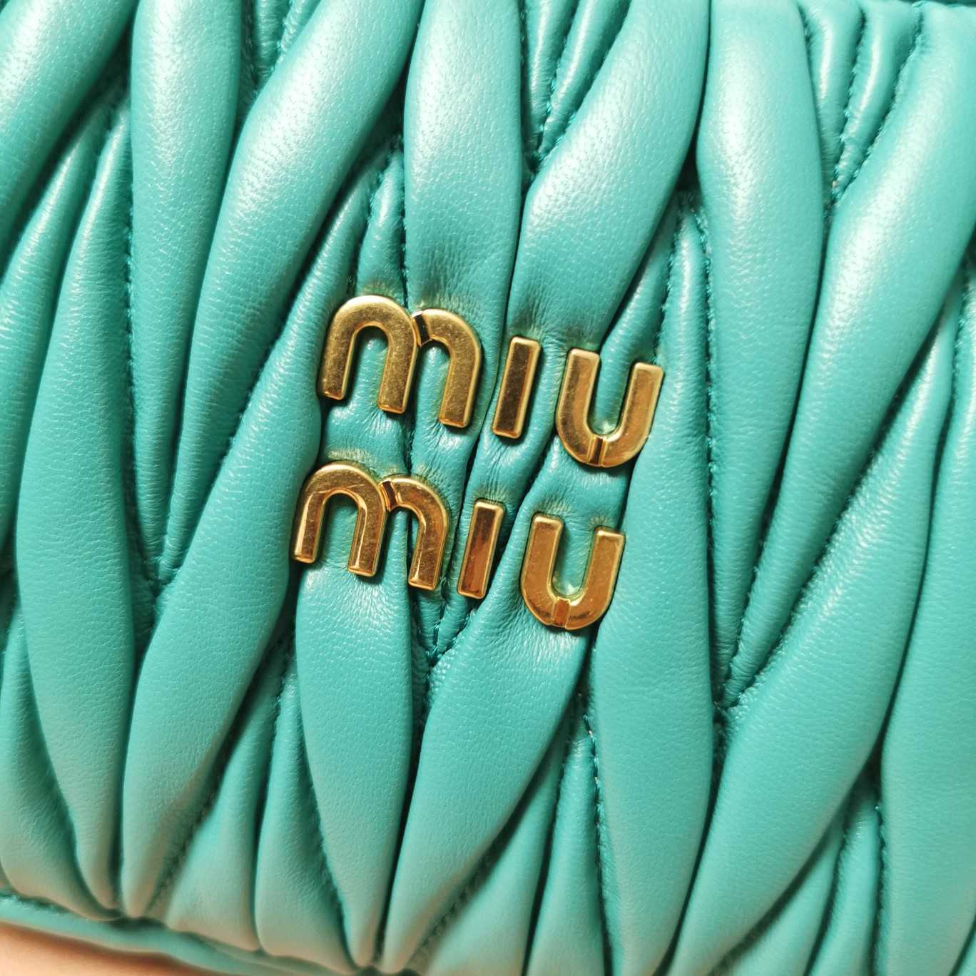 Miu Miu Wander Matelassé Nappa Leather Hobo Bag (23X13X7cm) - DesignerGu