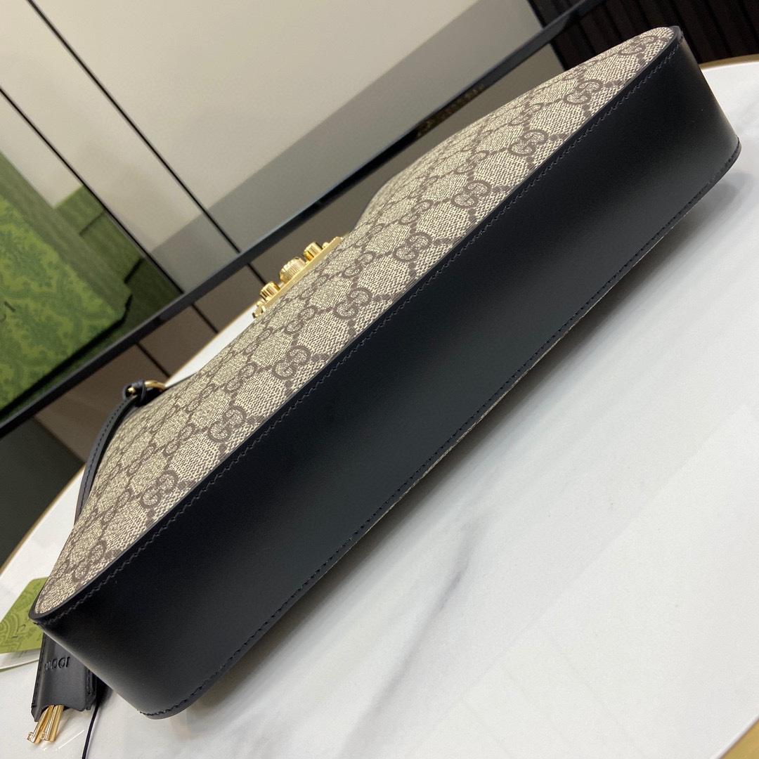 Gucci Padlock GG Medium Shoulder Bag - DesignerGu