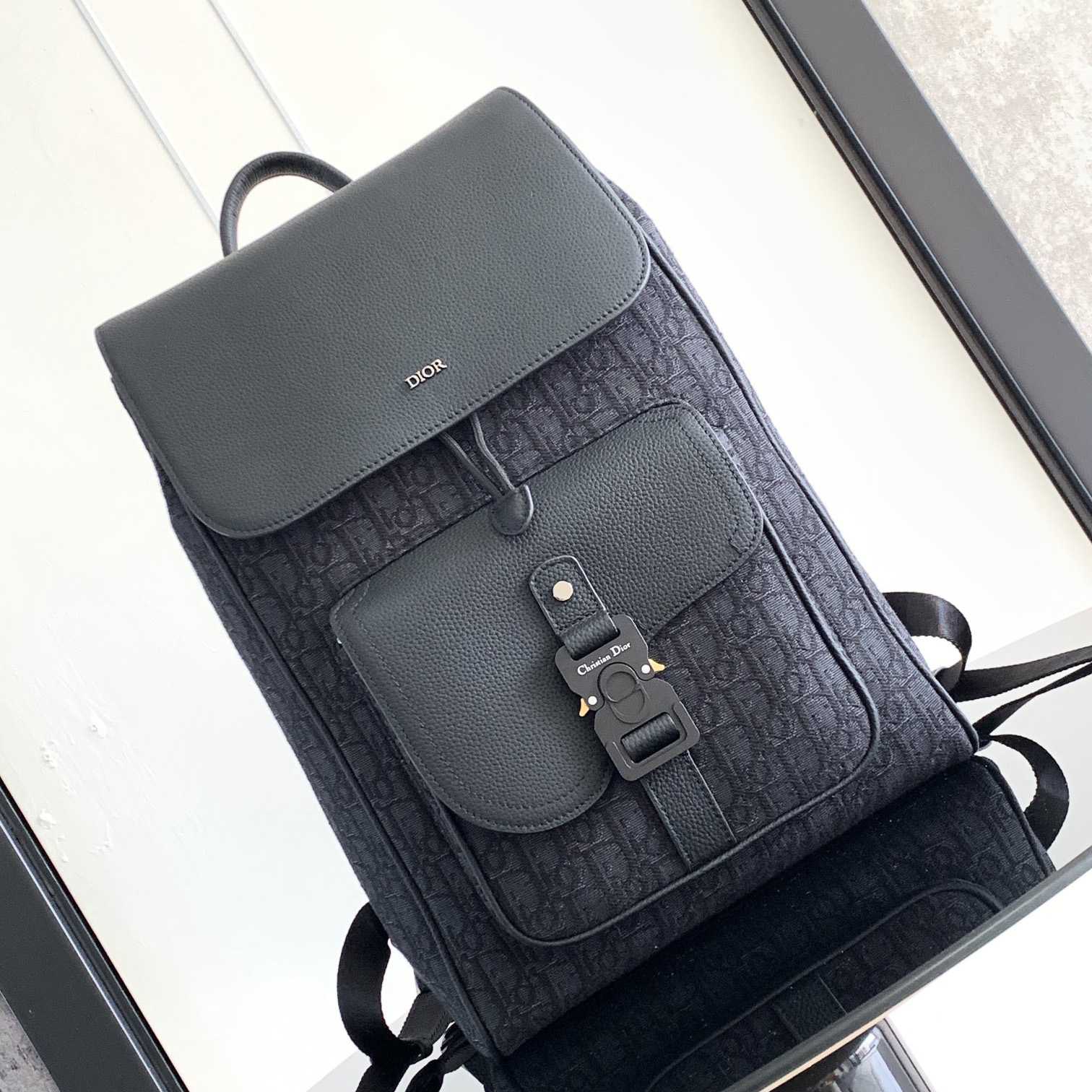 Dior Saddle Backpack  - DesignerGu
