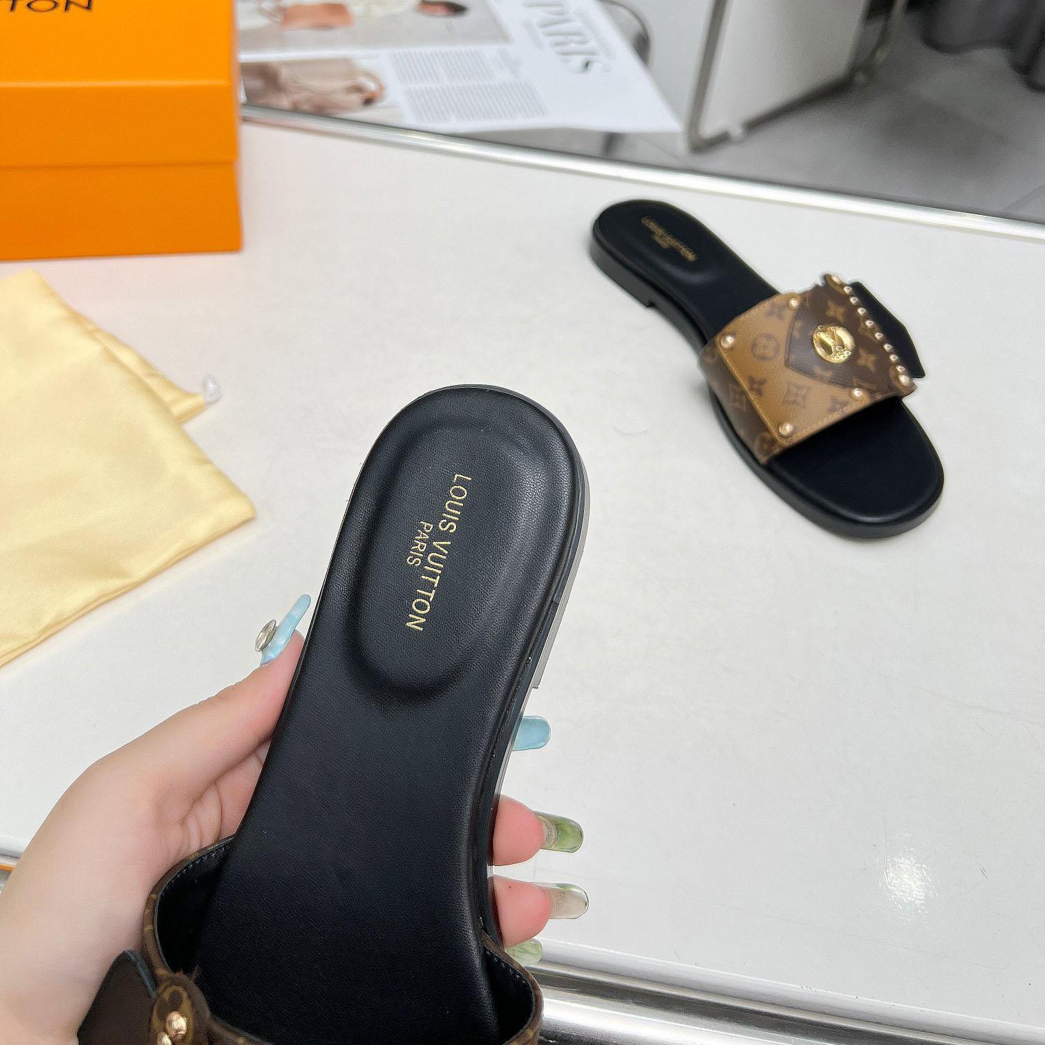 Louis Vuitton LV Frame Flat Mule   1ACXGE - DesignerGu