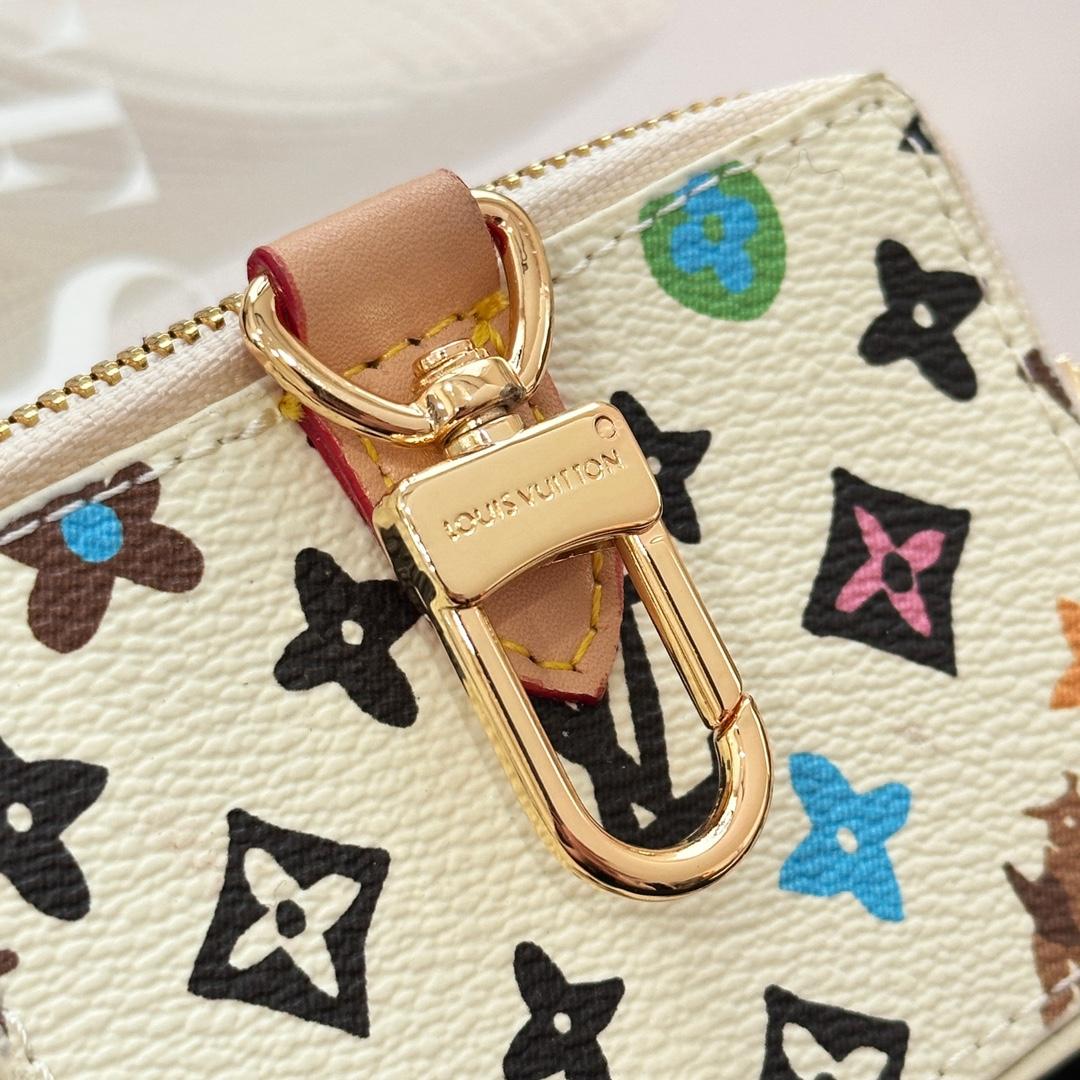 Louis Vuitton Monogram Craggy Trunk Key Holder and Bag Charm    - DesignerGu