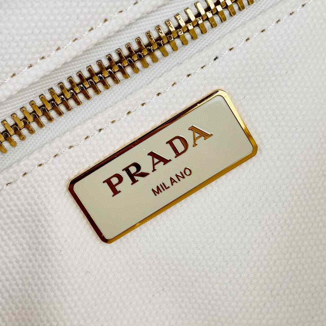 Prada Medium Wicker And Linen Blend Tote Bag (26-18-11.5cm) - DesignerGu