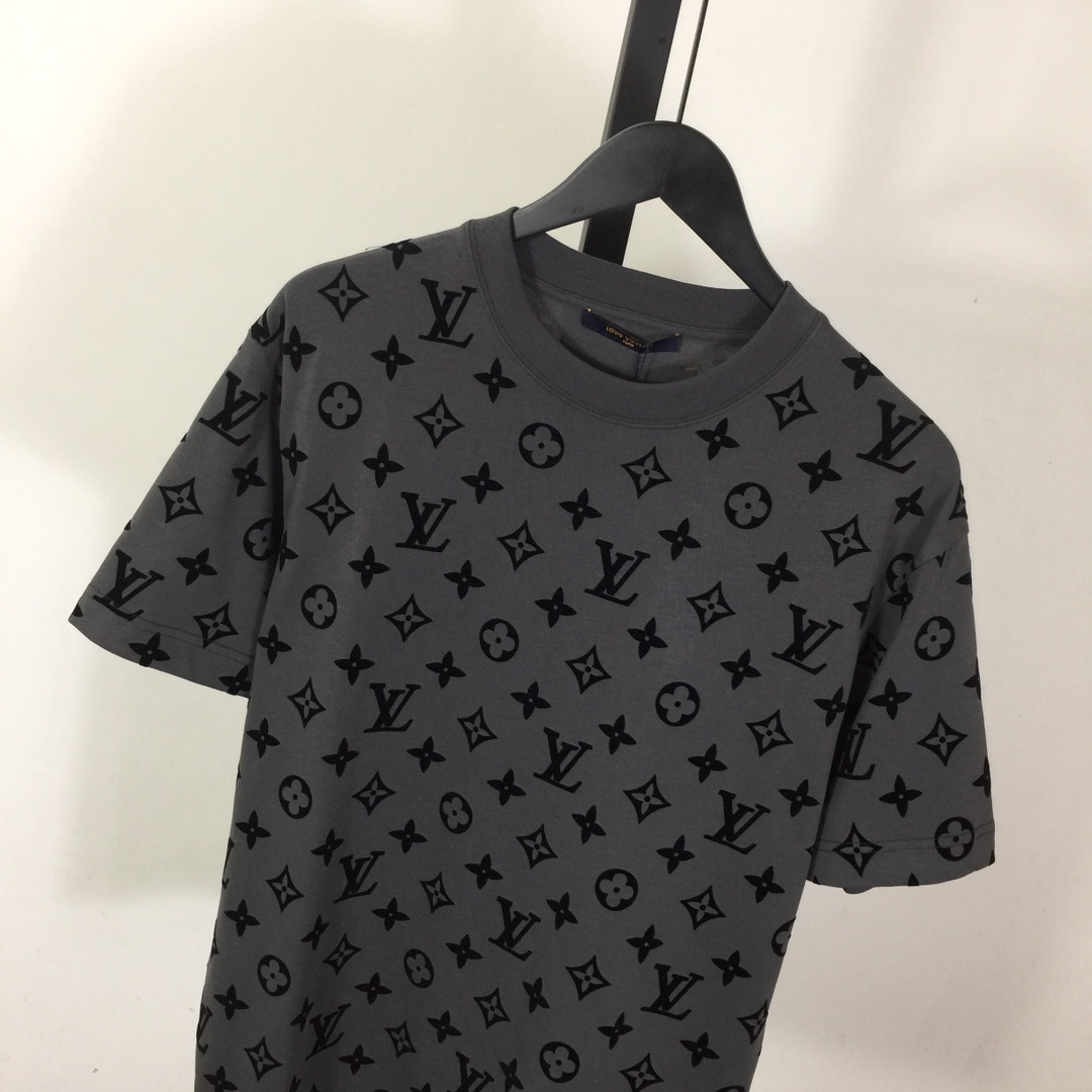 Louis Vuitton Monogram T-Shirt In Grey - DesignerGu