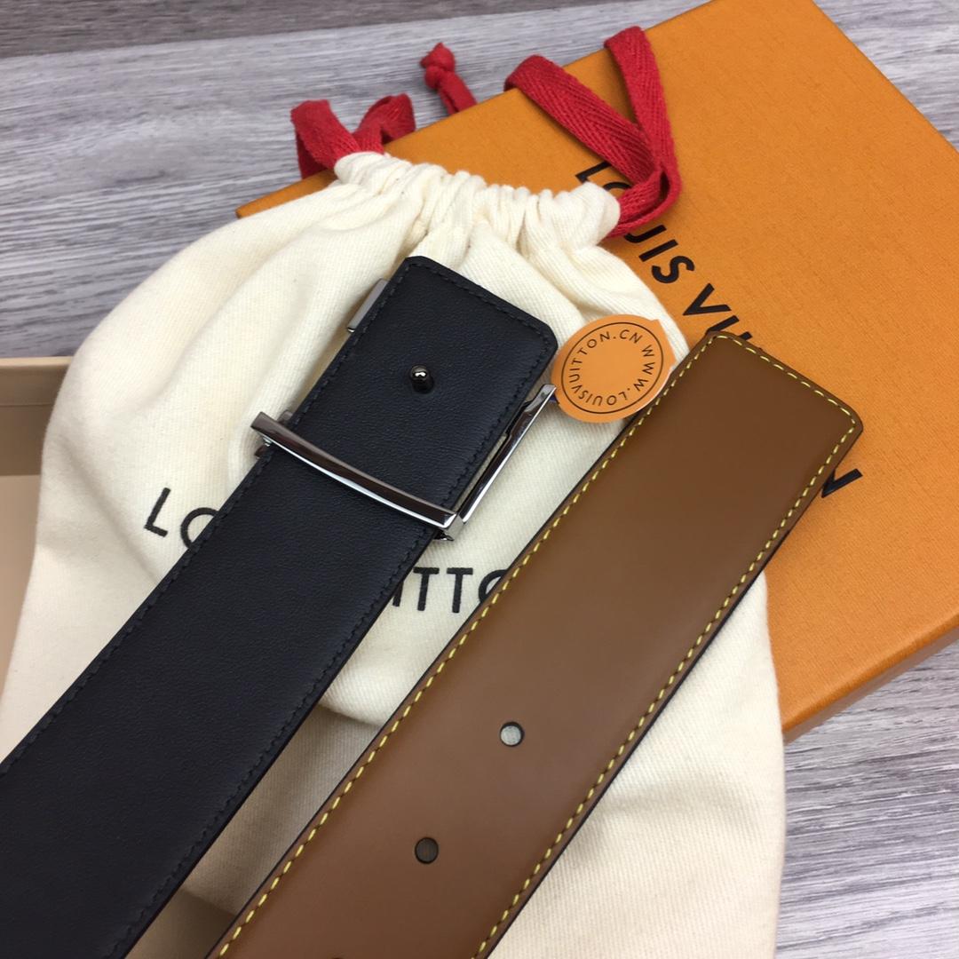 Louis Vuitton 40mm Reversible Belt    - DesignerGu