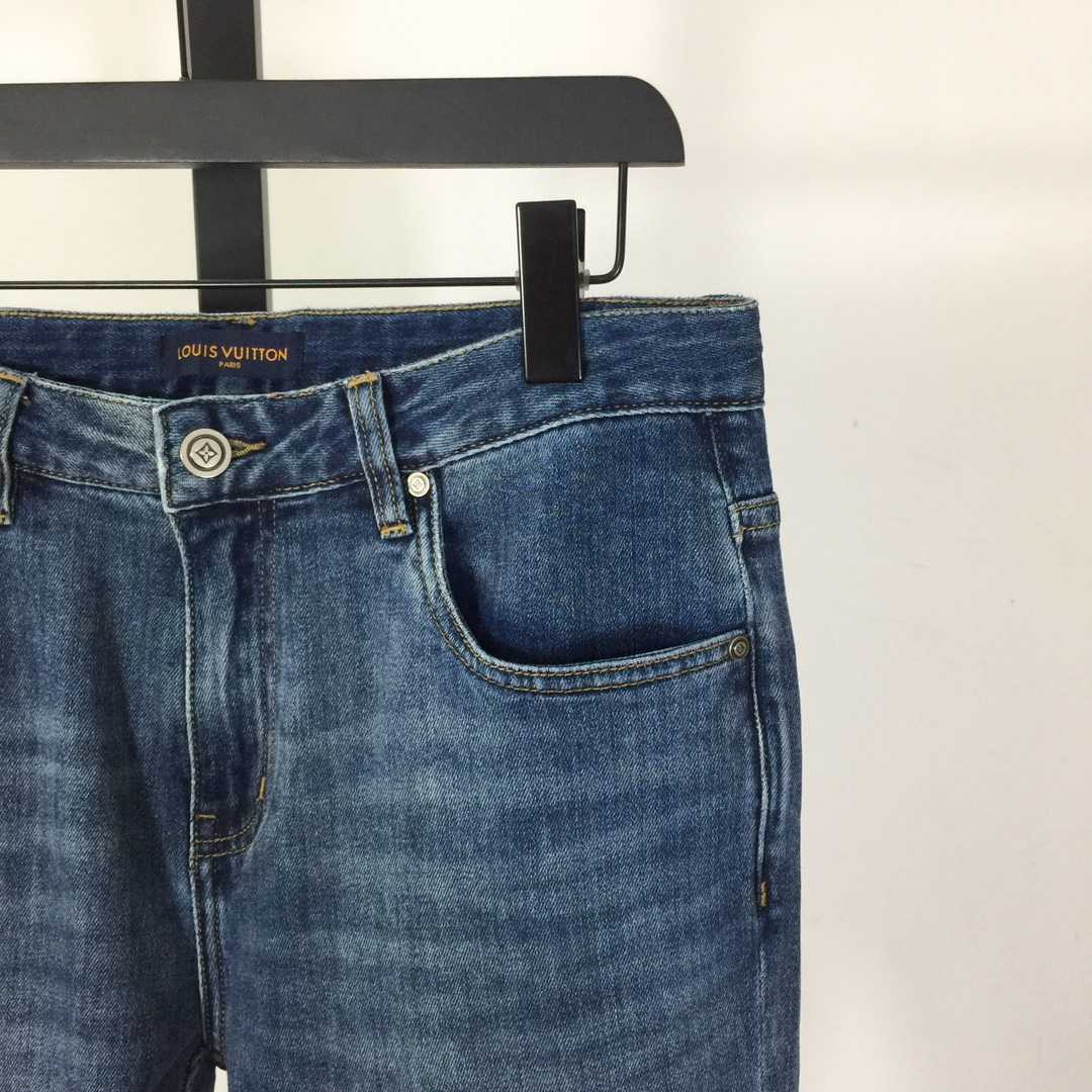 Louis Vuitton Jeans - DesignerGu