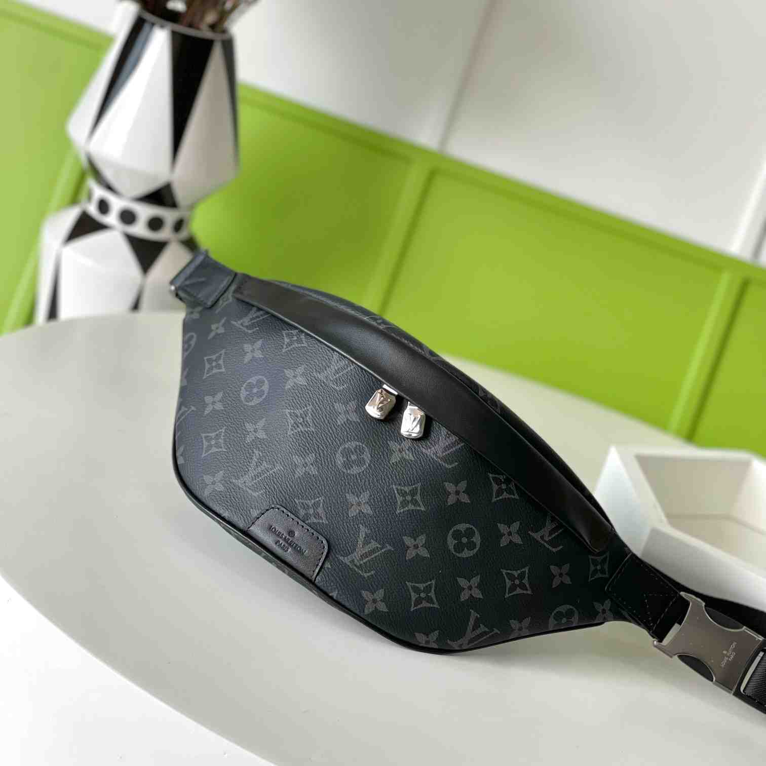 Louis Vuitton Discovery Bumbag PM    M46035 - DesignerGu