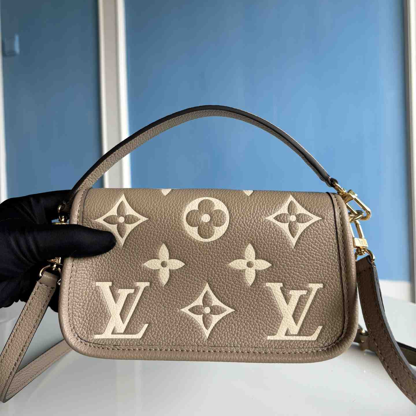 Louis Vuitton Nano Diane   M83300 - DesignerGu