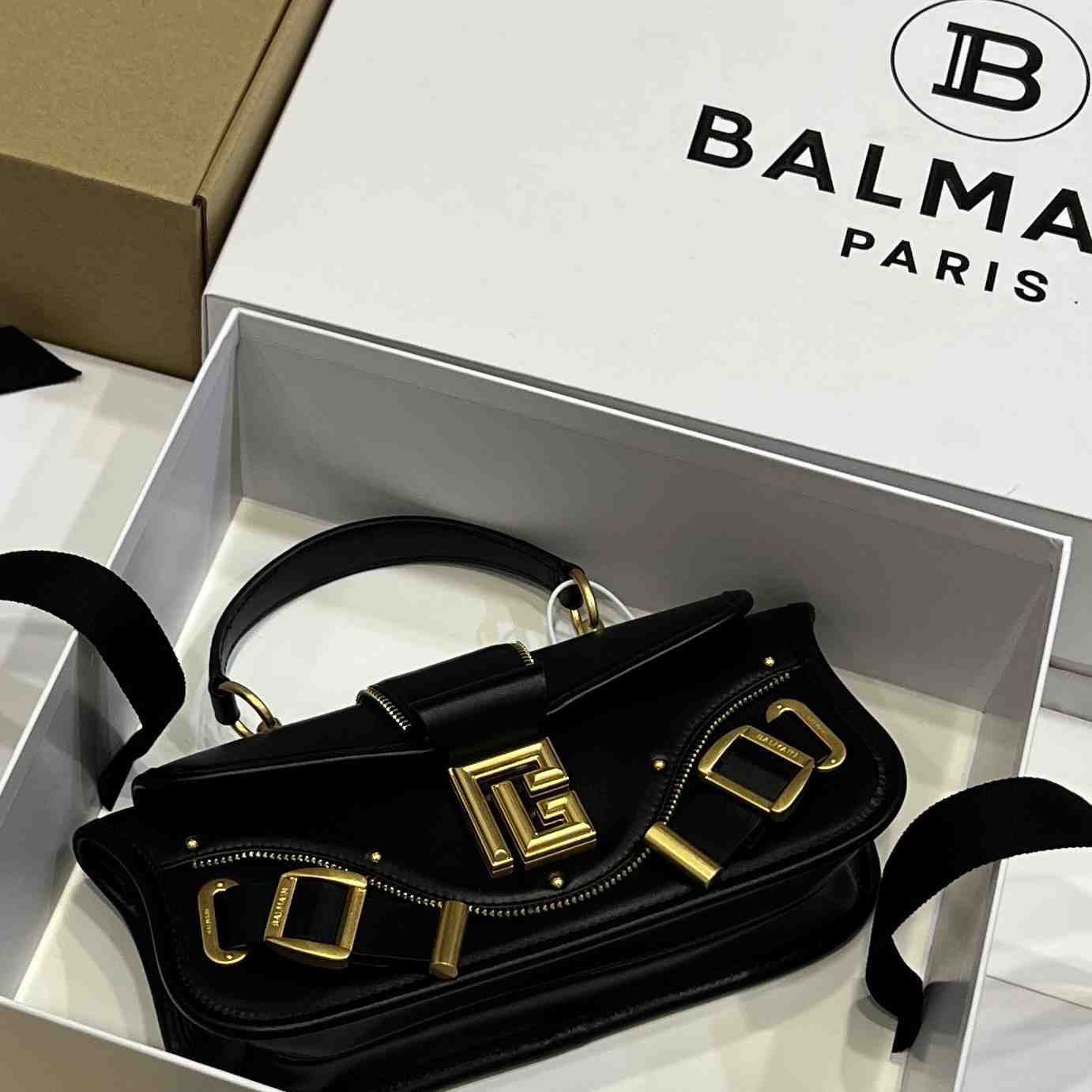 Balmain Blaze Crossbody Bag   (26*11.5*3cm) - DesignerGu