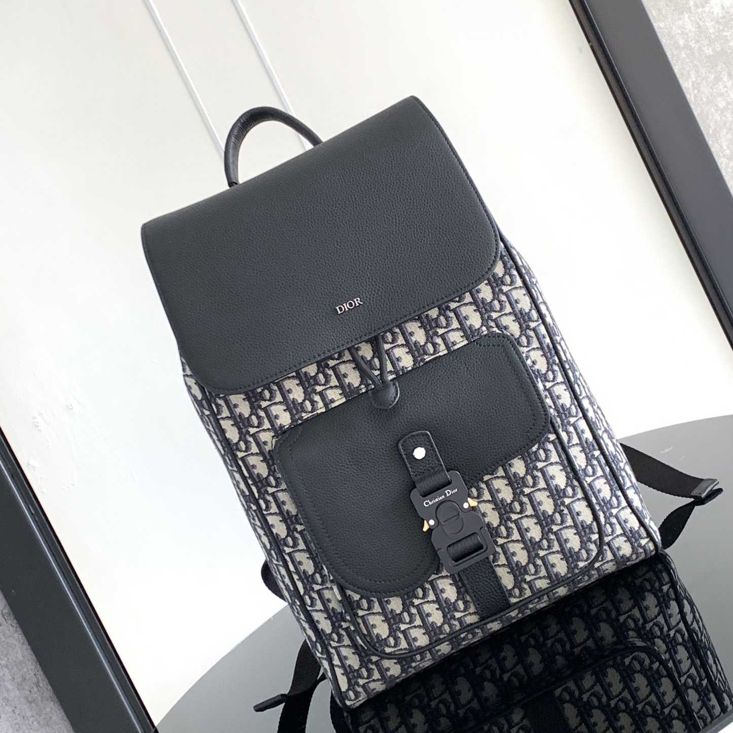 Dior Saddle Backpack  - DesignerGu