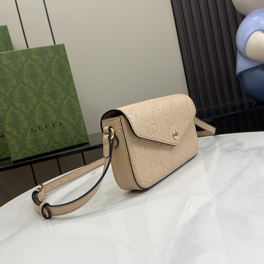 Gucci GG Super Mini Shoulder Bag - DesignerGu