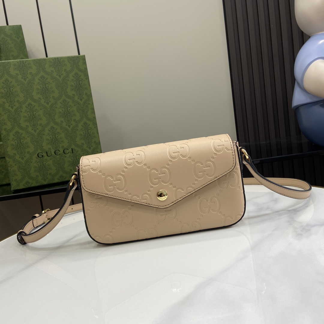 Gucci GG Super Mini Shoulder Bag - DesignerGu