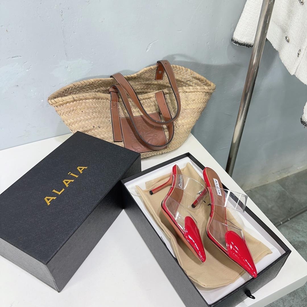 Alaïa Heart Mules in Red  - DesignerGu