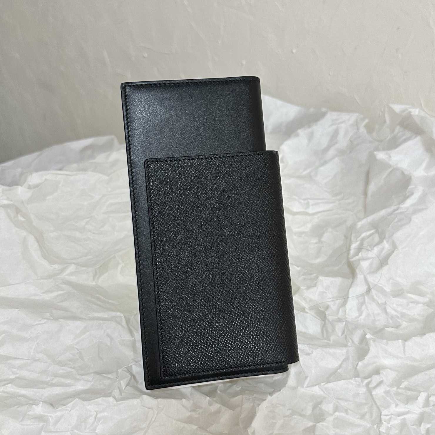 Balenciaga Passport Wallet  (21×12.4×2cm) - DesignerGu