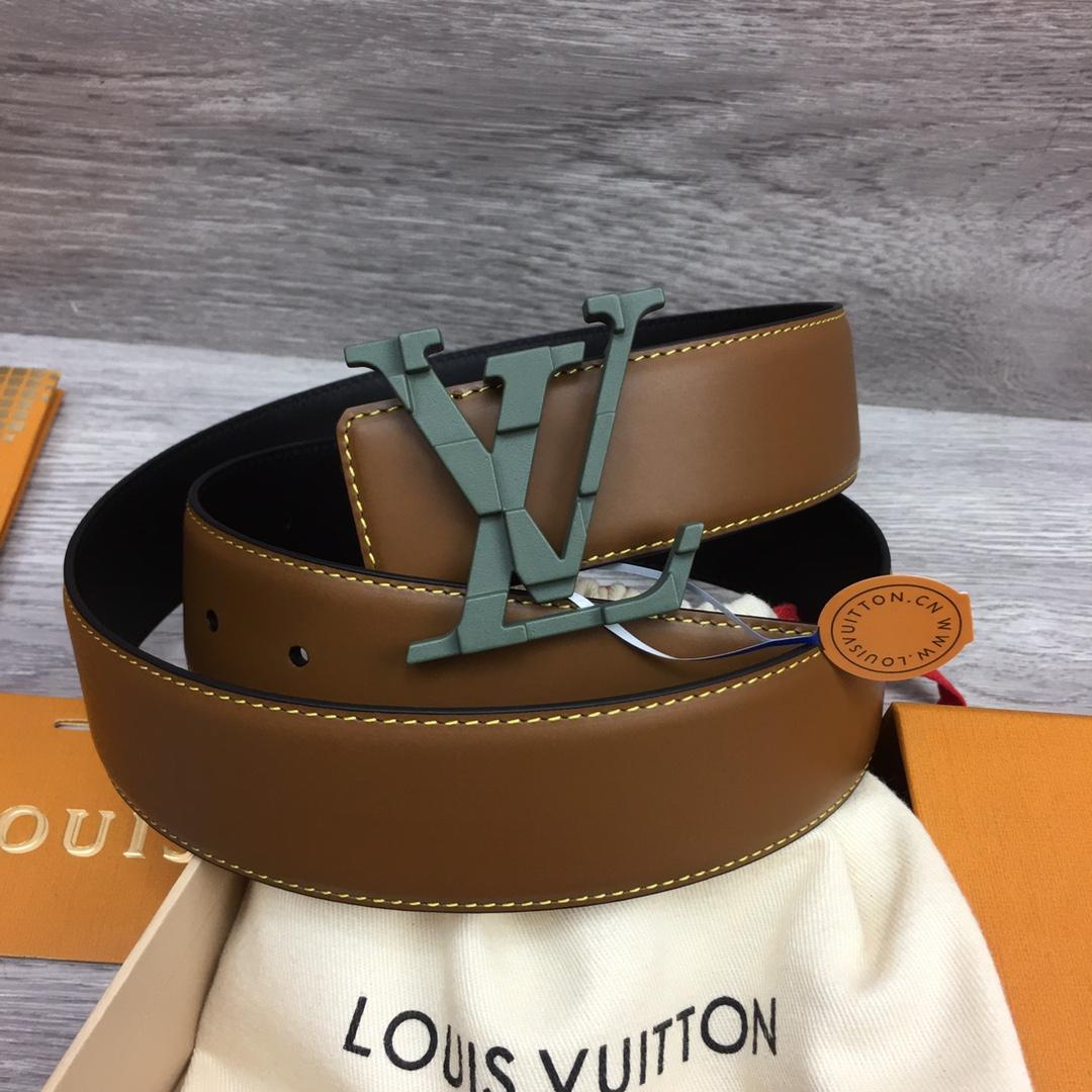 Louis Vuitton 40mm Reversible Belt    - DesignerGu