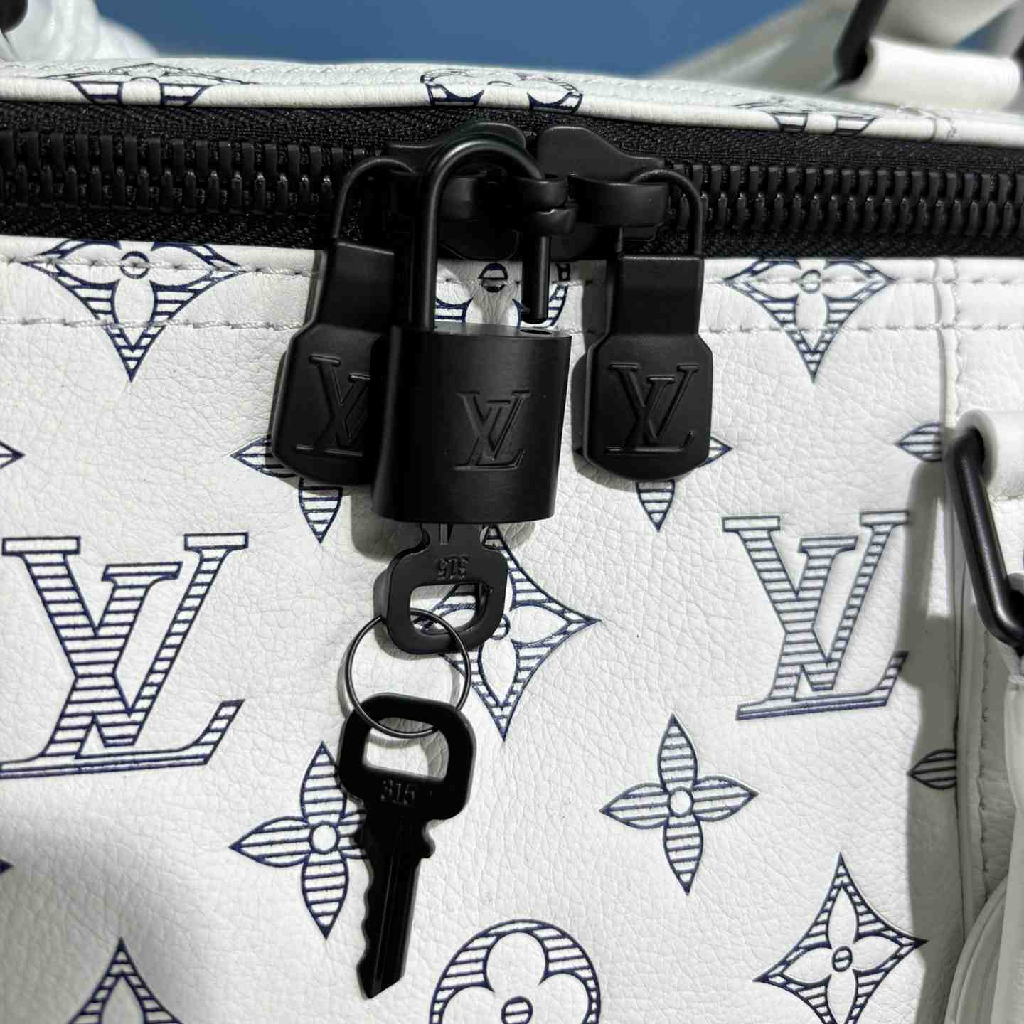 Louis Vuitton Keepall Bandoulière 50   M24954 - DesignerGu