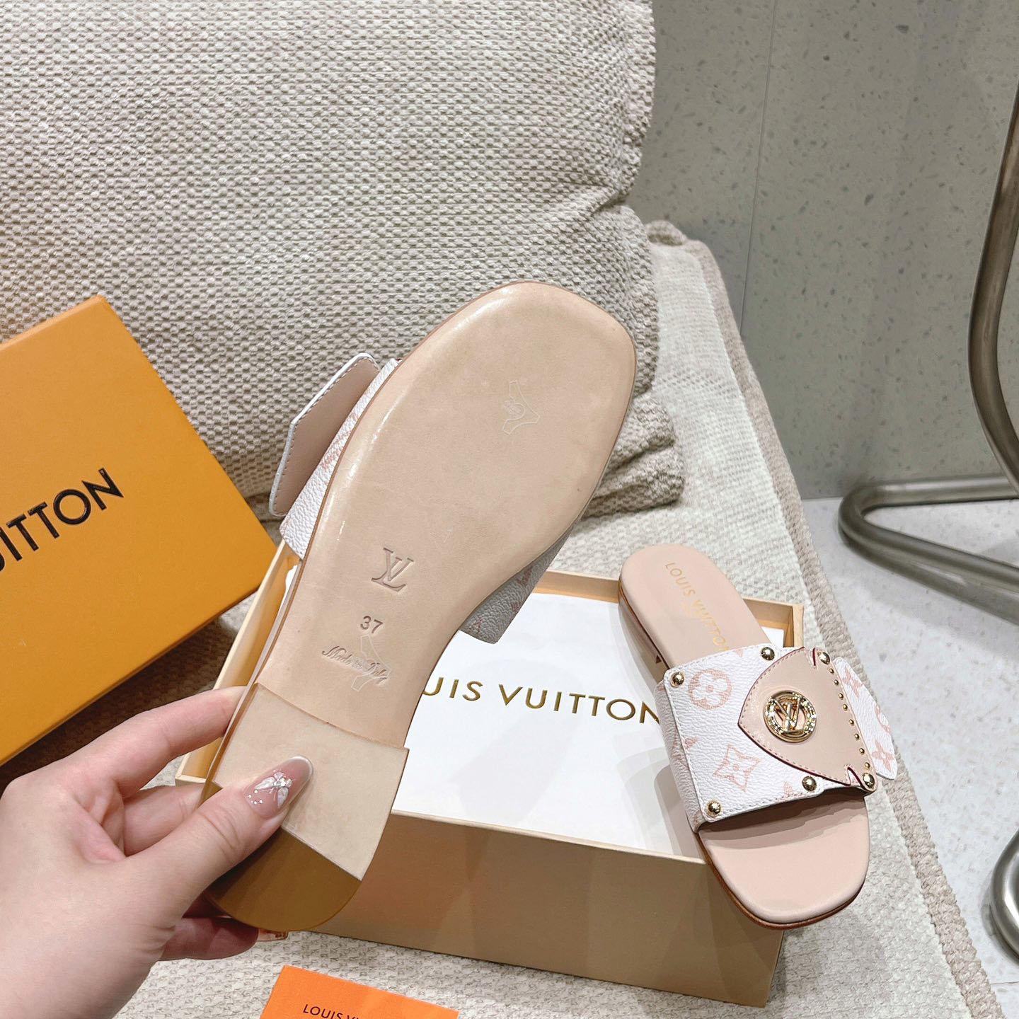 Louis Vuitton LV Frame Flat Mule   1ACXIM - DesignerGu