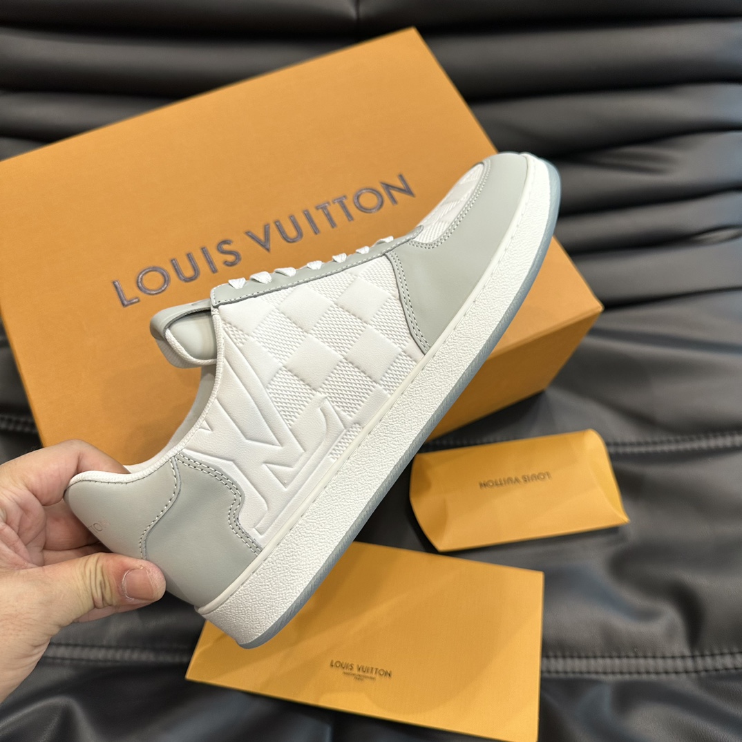 Louis Vuitton Rivoli Sneaker  1ACVHU - DesignerGu