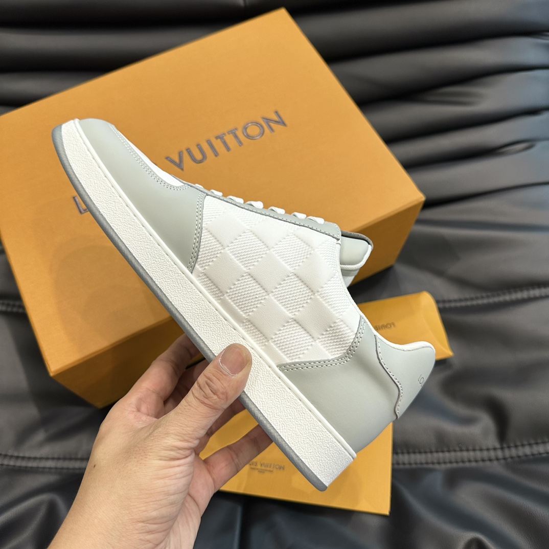 Louis Vuitton Rivoli Sneaker  1ACVHU - DesignerGu