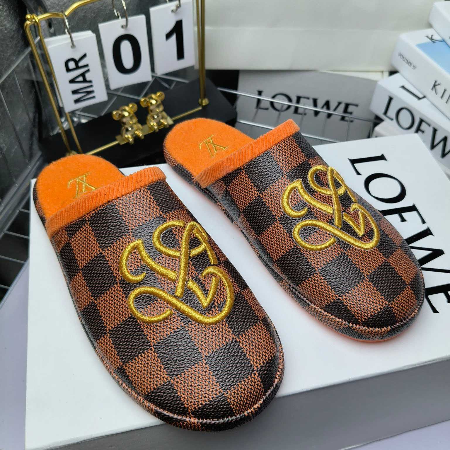 Louis Vuitton LV Palace Slipper   1ACNJB - DesignerGu