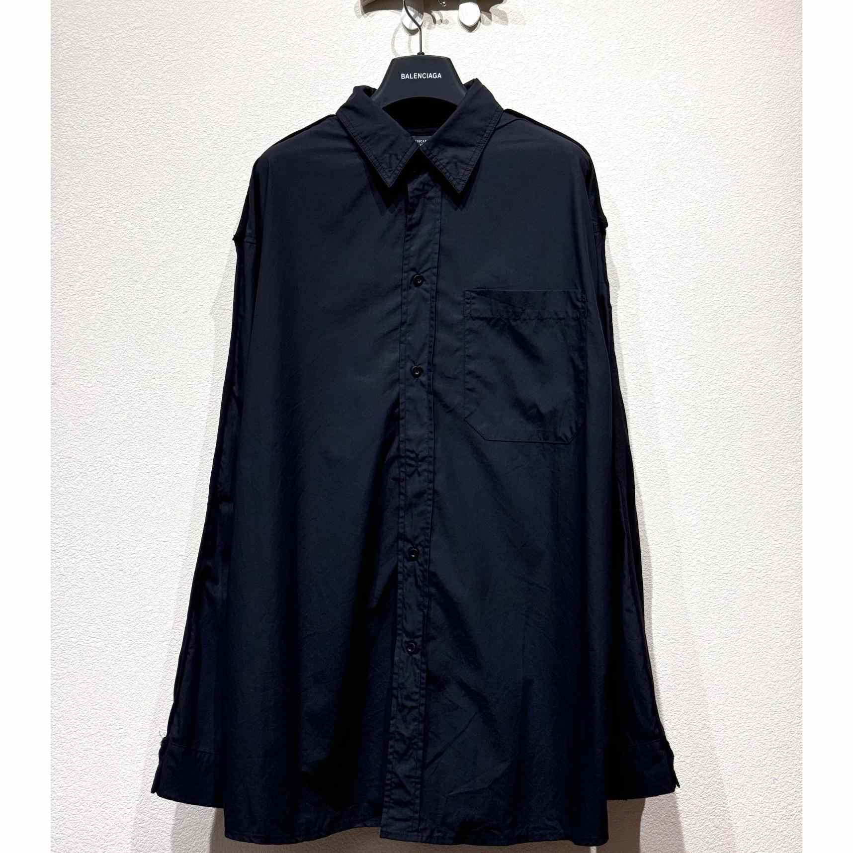 Balenciaga  Shirt Oversized in Black - DesignerGu